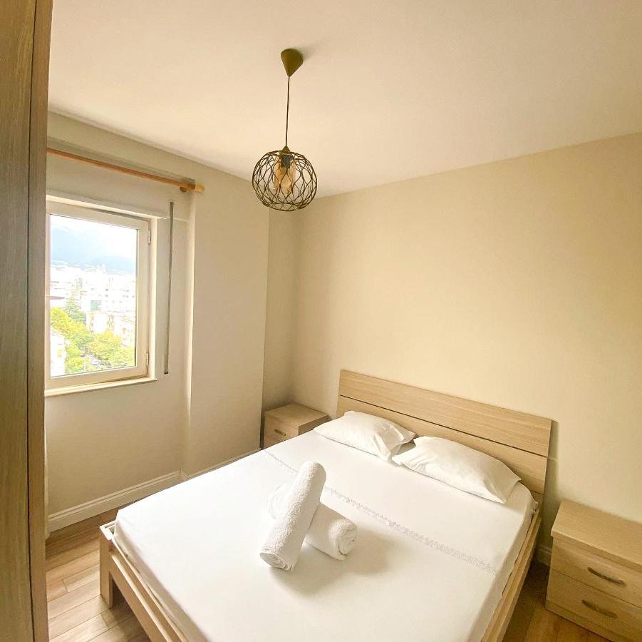 Skyline View 2Br Apartment Tirana Exterior photo