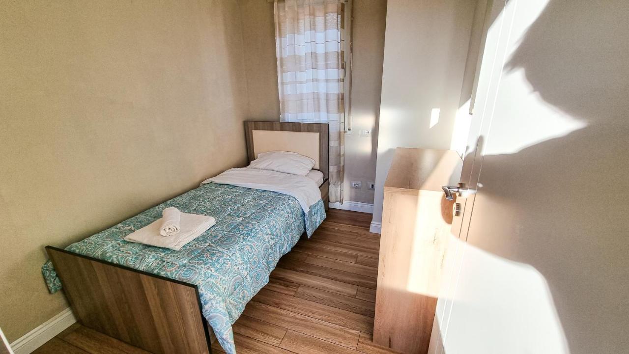Skyline View 2Br Apartment Tirana Exterior photo